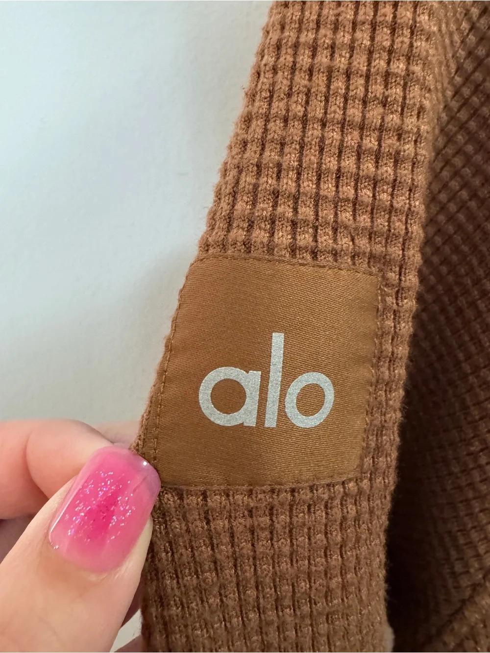 Alo Waffle Knit Turtleneck Brown Sweater - Picture 3 of 3